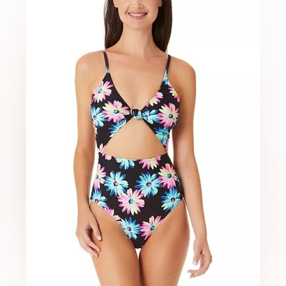 California Waves Juniors' Gerber
Daisy Knotted Cutout One-Piece
Swimsuit, New S
